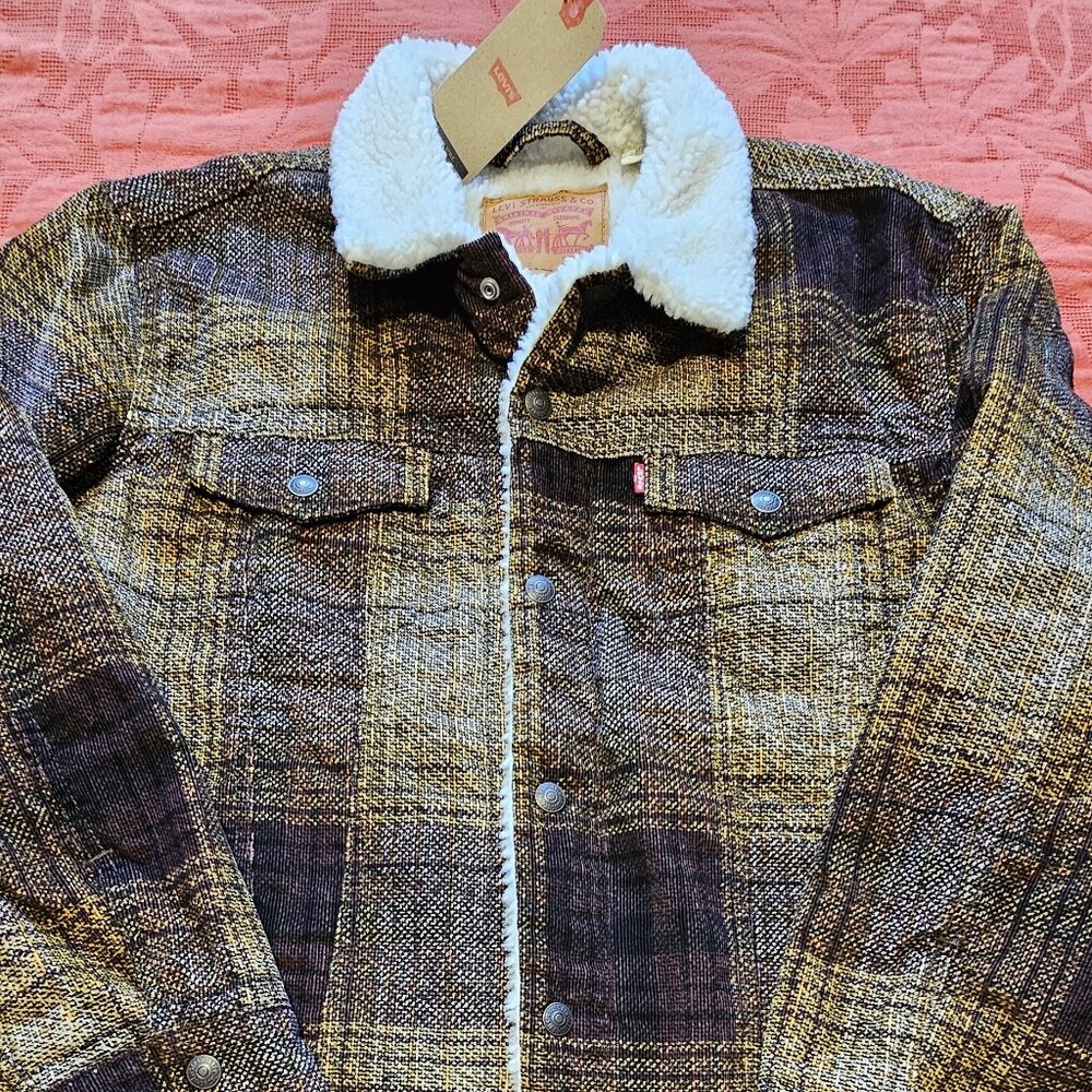 BNWT Size XL Levi's Type III Sherpa Plaid Trucker Jacket